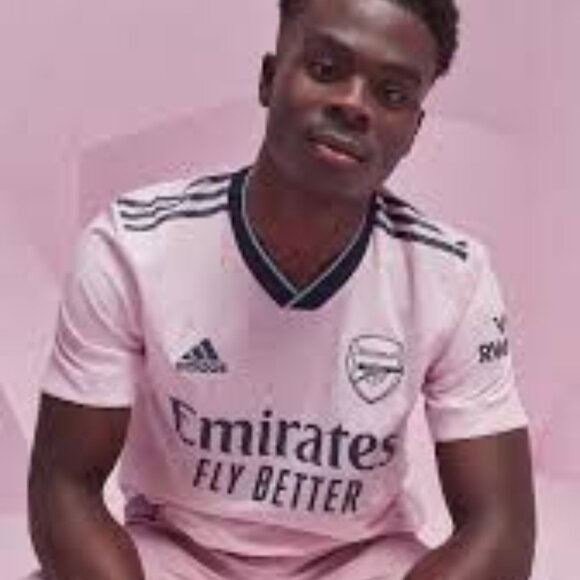 Official Adidas Arsenal Pink Third Kit 2022/2023 - Picture 1 of 8